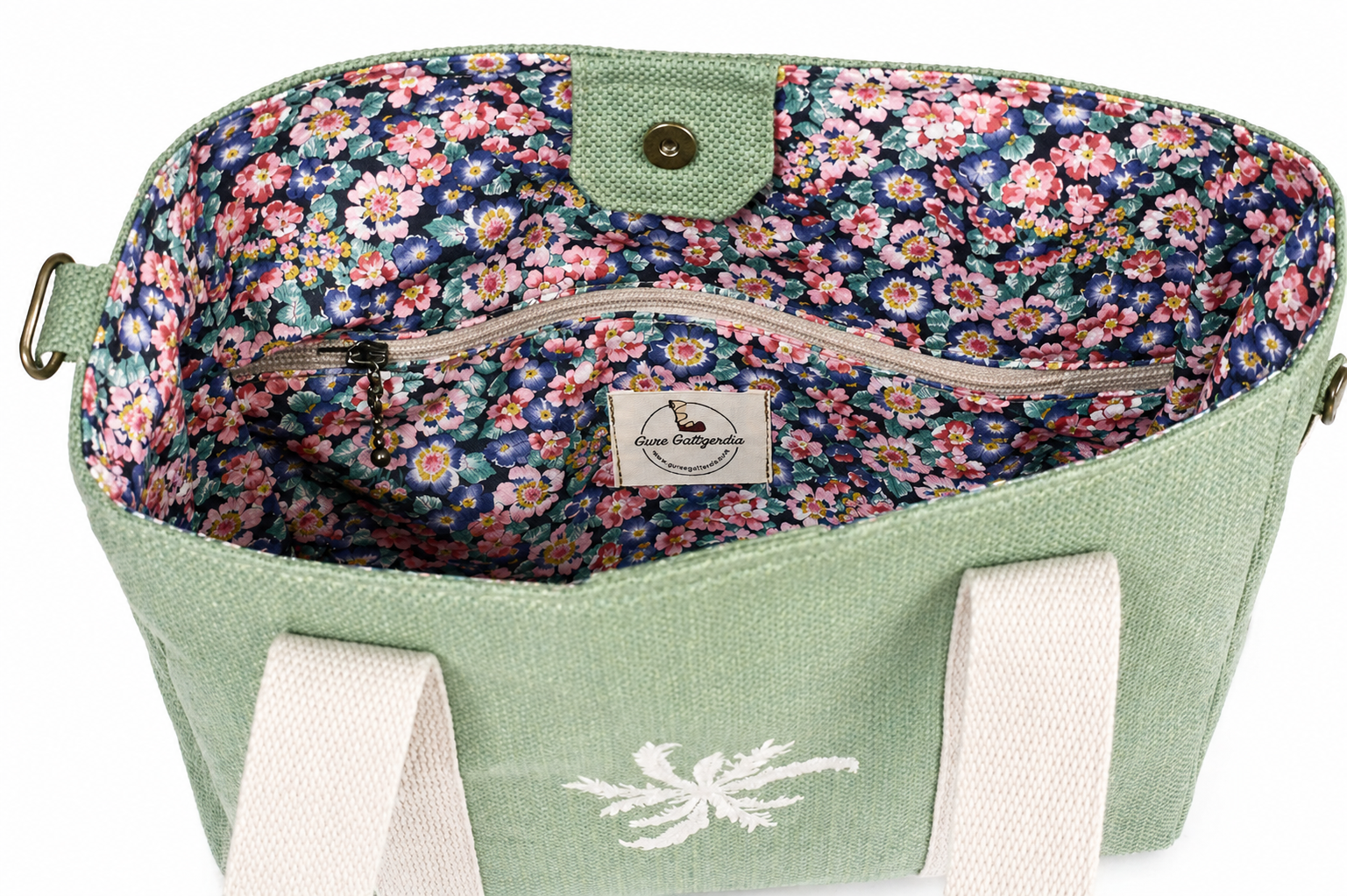 Bolso artesanal verde con Eguzkilore - Imagen 3